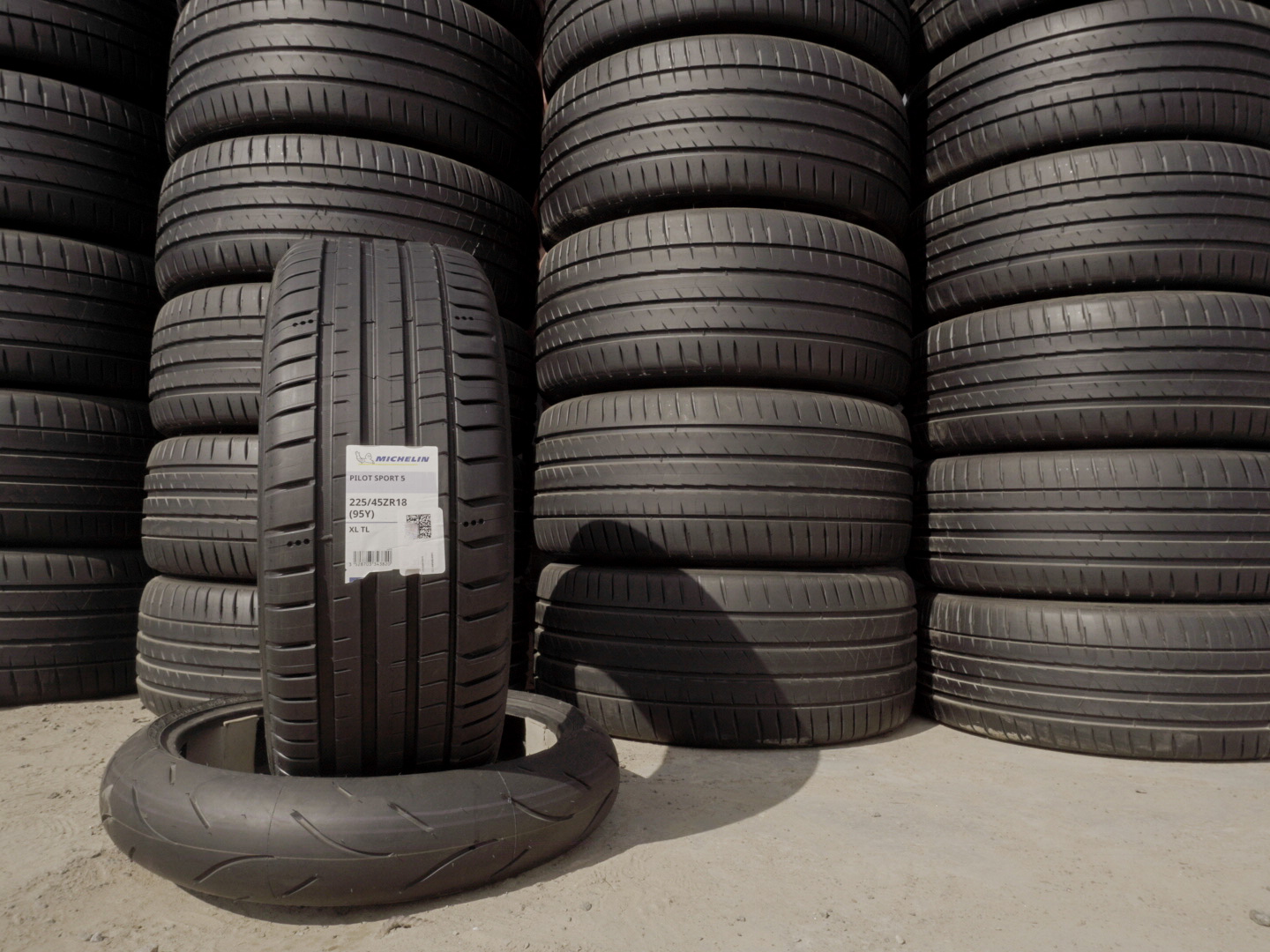 Michelin Pilot Sport 5 225/45 R18 95Y
