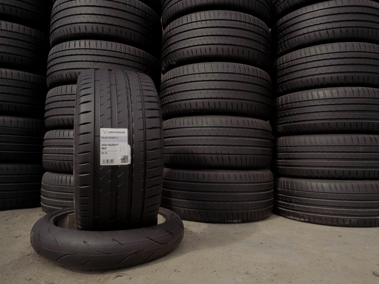 Michelin Pilot Sport 4 255/35 R19 96Y RF