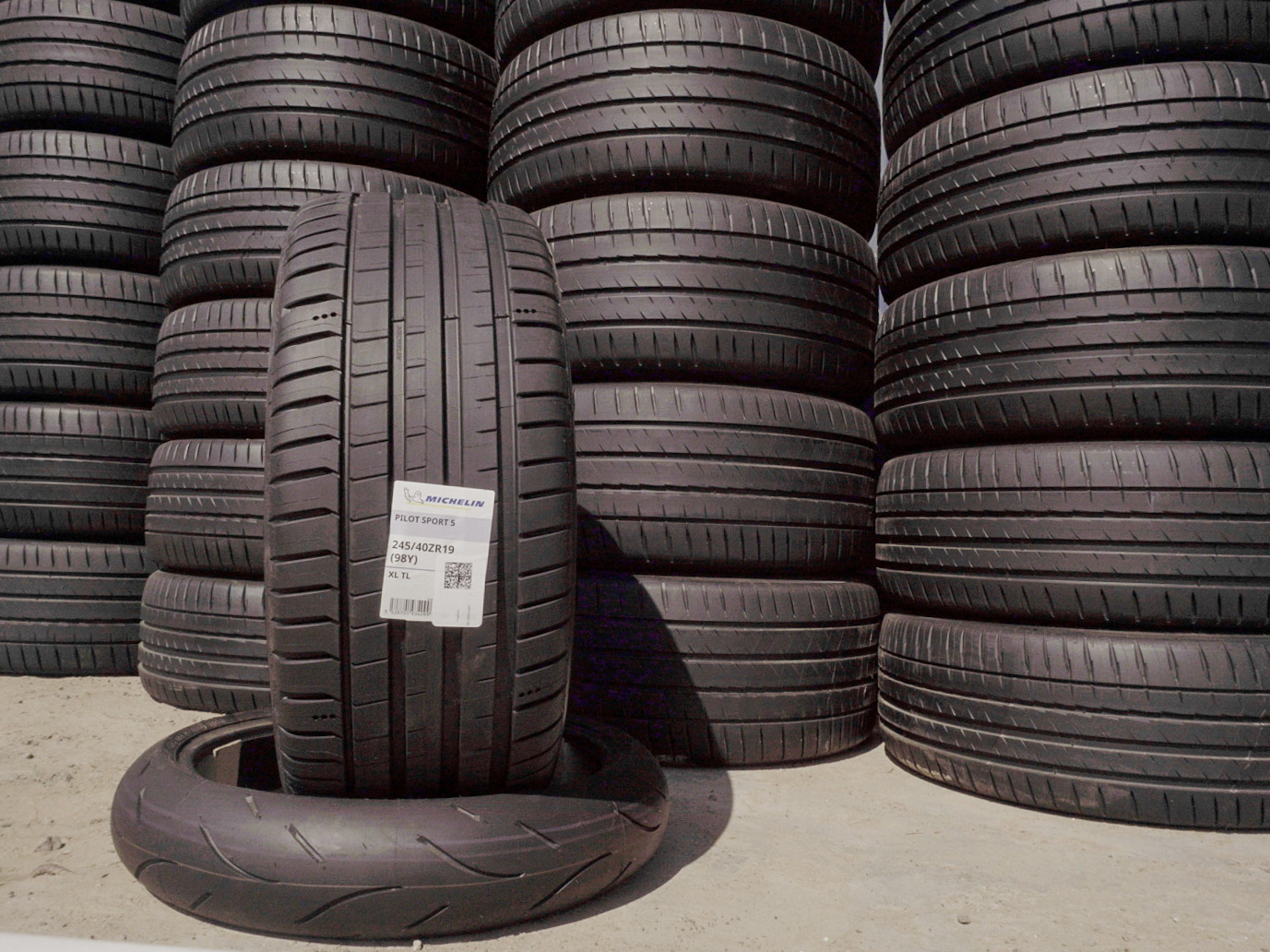 Michelin Pilot Sport 5 245/40 R19 98Y